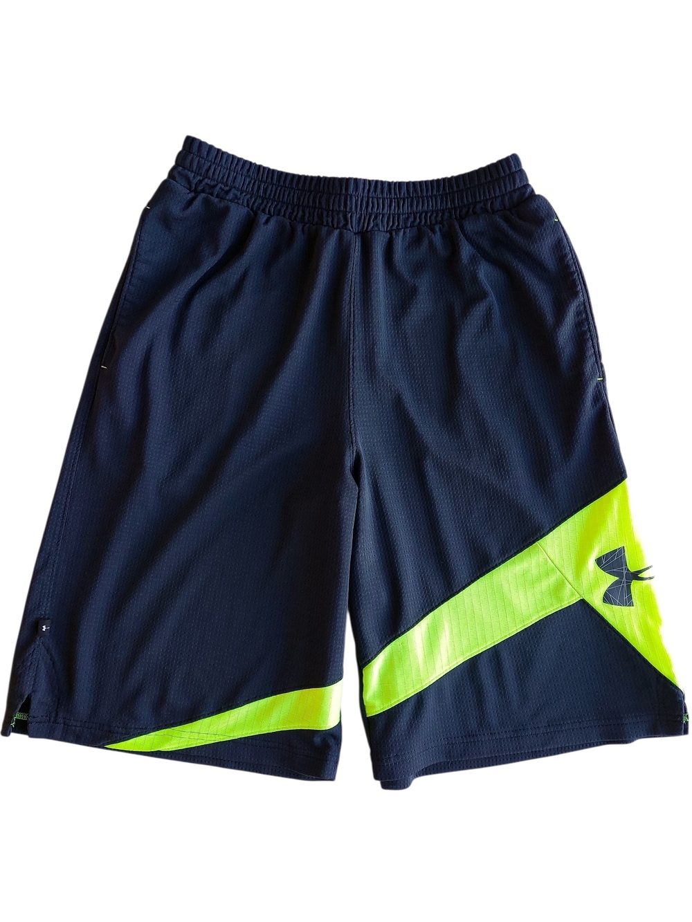 Men's Basketball Shorts M Under Armour Black with Neon Green Athletic Running